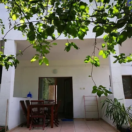 La Masion Paul Bed & Breakfast